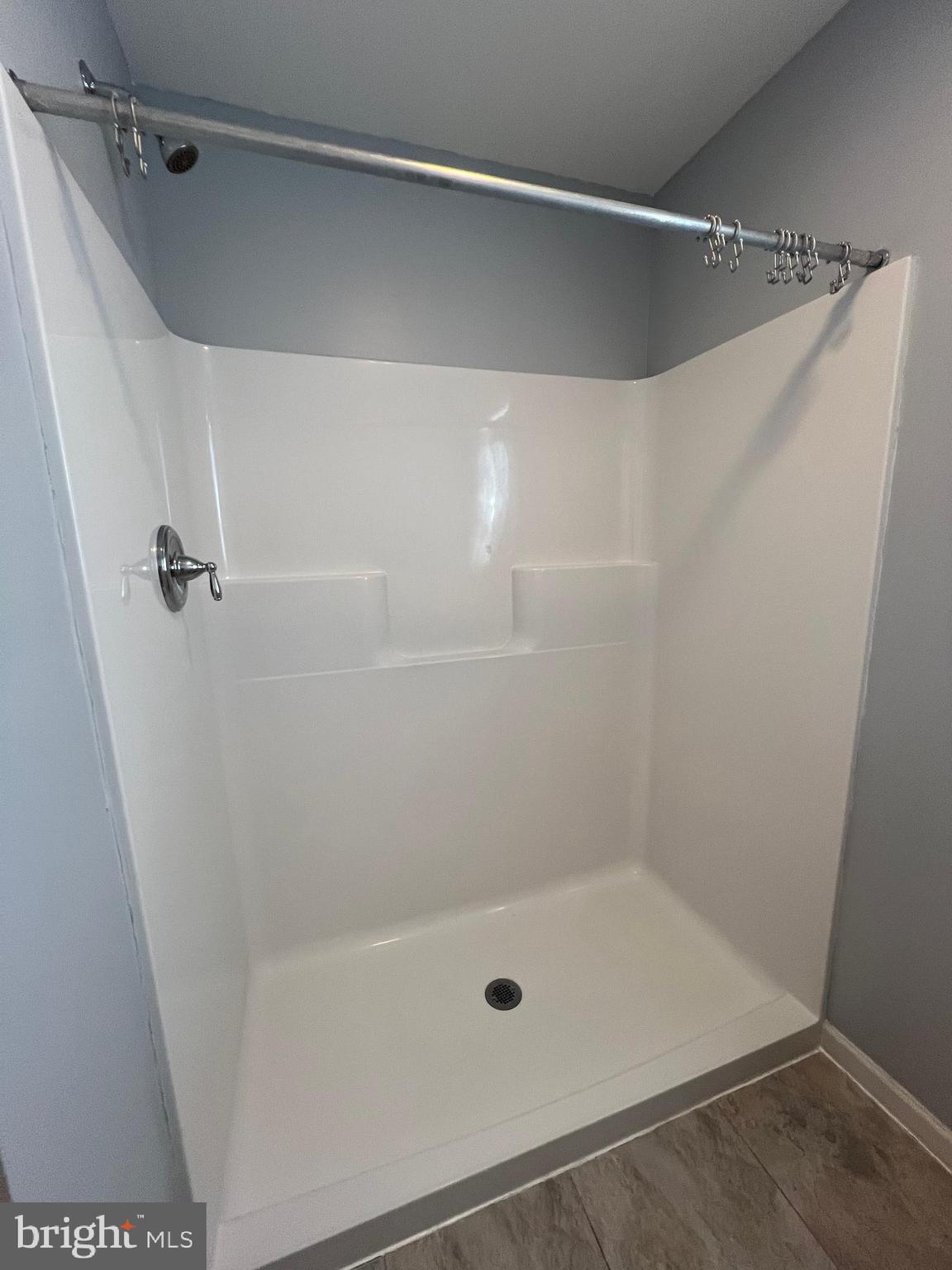 2317 Bartlett Road Harrisburg, PA 17110 - Photo 33 of 59 a bathroom with a shower and a bath tub