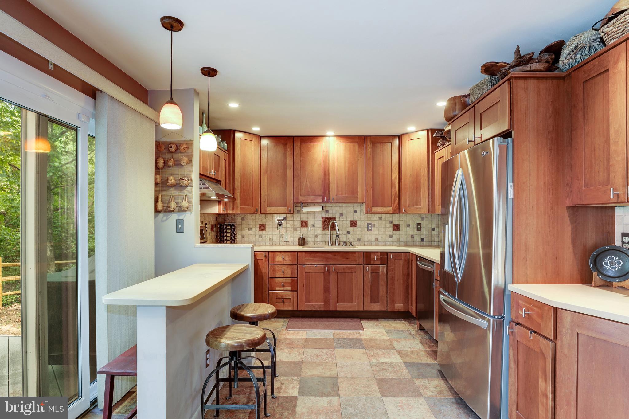 1407 Aldenham Lane Reston, VA 20190 - Photo 18 of 56 kitchen