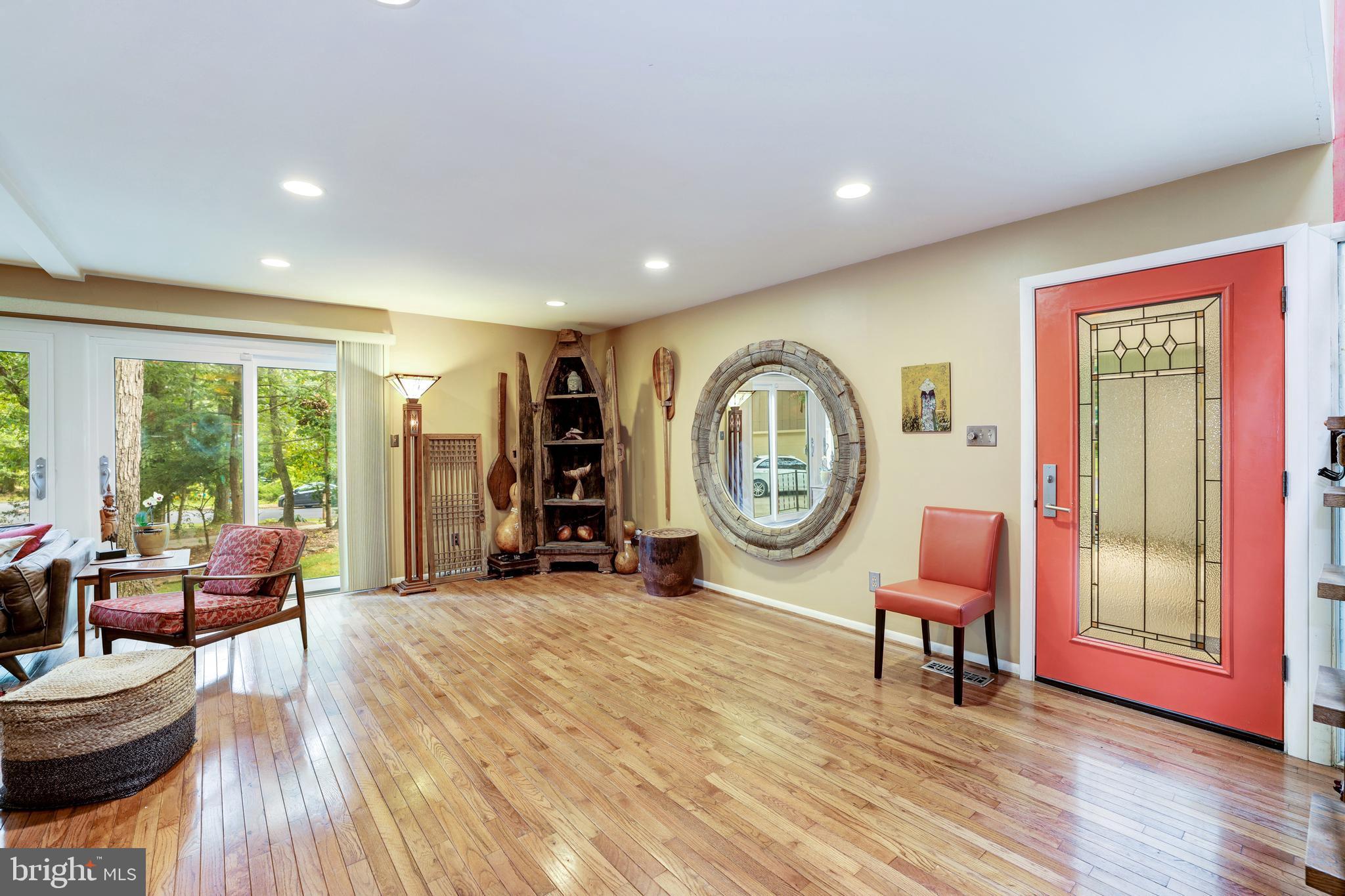 1407 Aldenham Lane Reston, VA 20190 - Photo 4 of 56 Entrance facing the family/living room