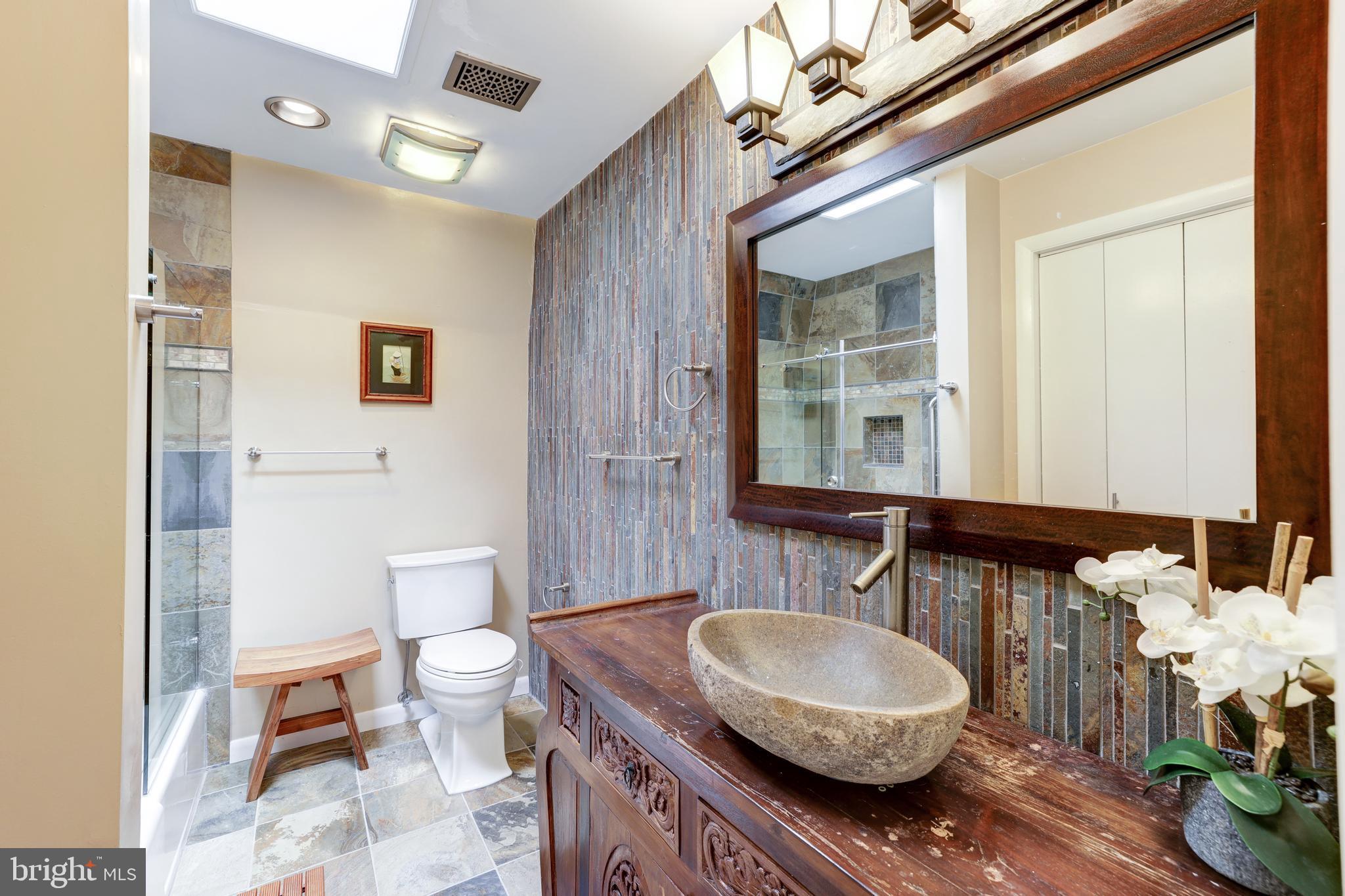 1407 Aldenham Lane Reston, VA 20190 - Photo 39 of 56 Hallway Bathroom with beautifully custom designed