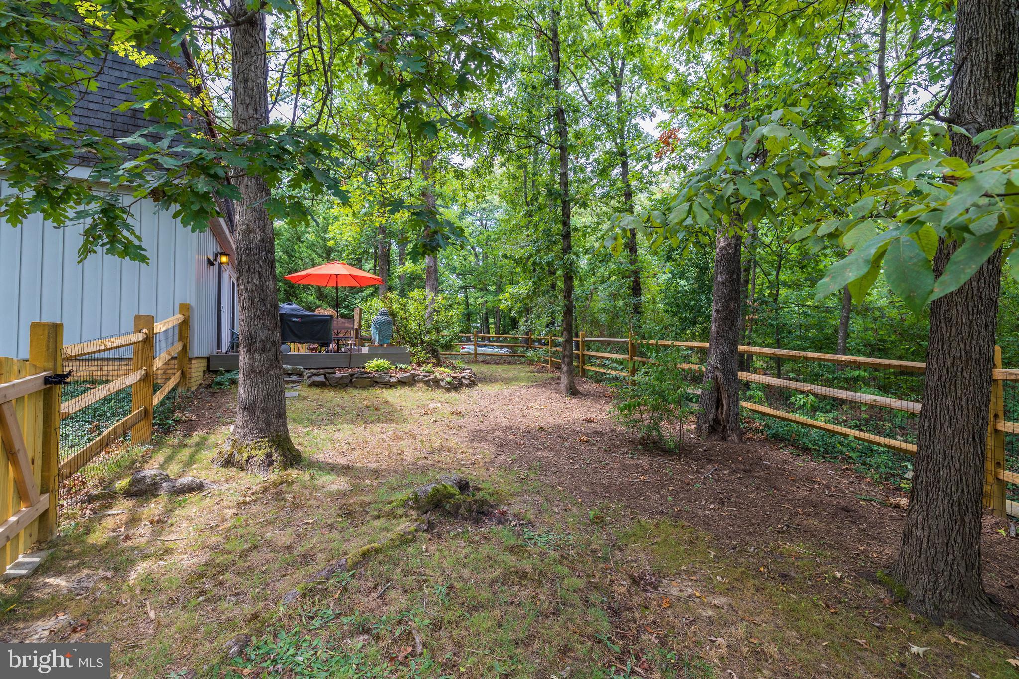 1407 Aldenham Lane Reston, VA 20190 - Photo 48 of 56 Fenced backyard