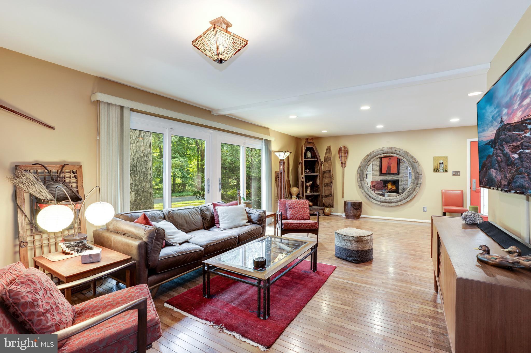 1407 Aldenham Lane Reston, VA 20190 - Photo 10 of 56 Family/living room extended