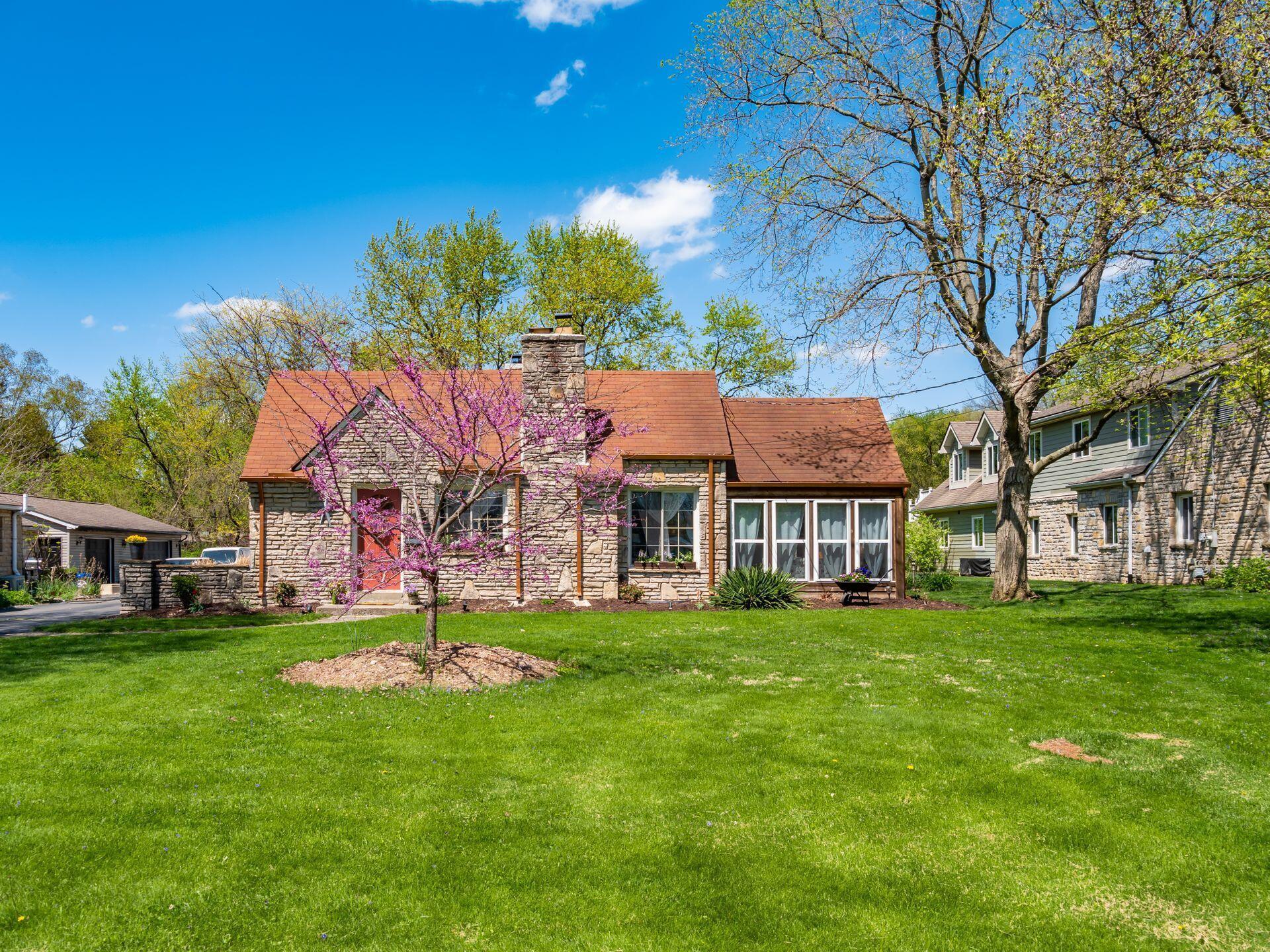 240 Carpenter Road Gahanna, OH 43230 - Photo 2 of 50 004_4eb627_i 240 Carpenter098