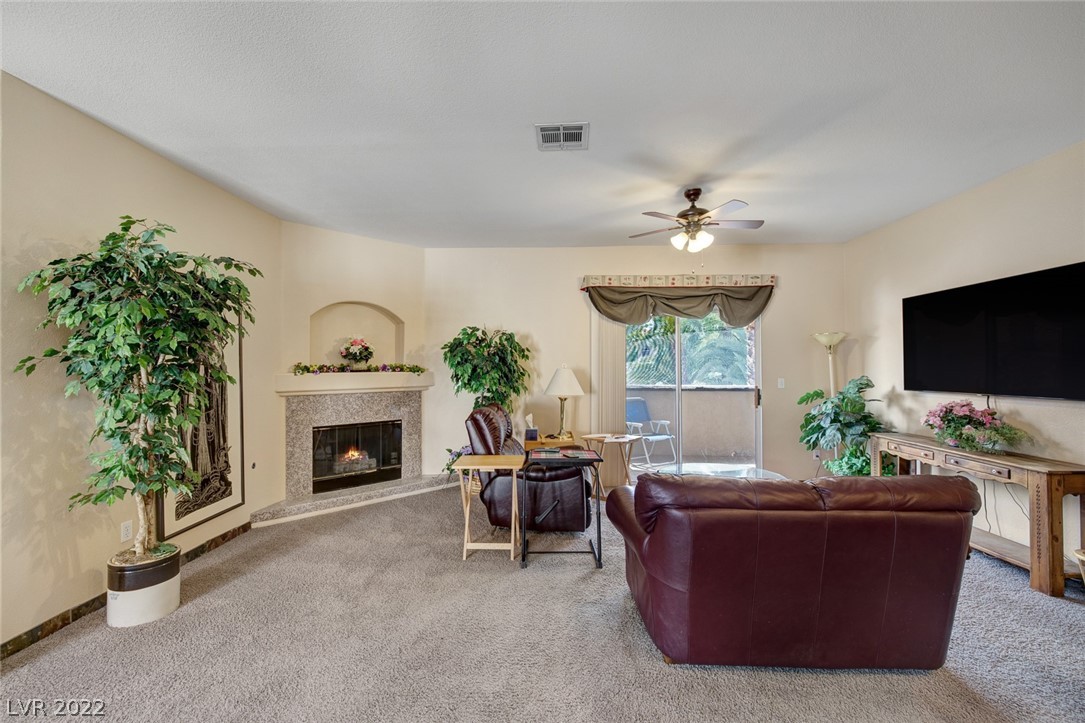 2050 West Warm Springs Road, Unit 822 Henderson, NV 89014 - Photo 12 of 34 Gallery Image 12