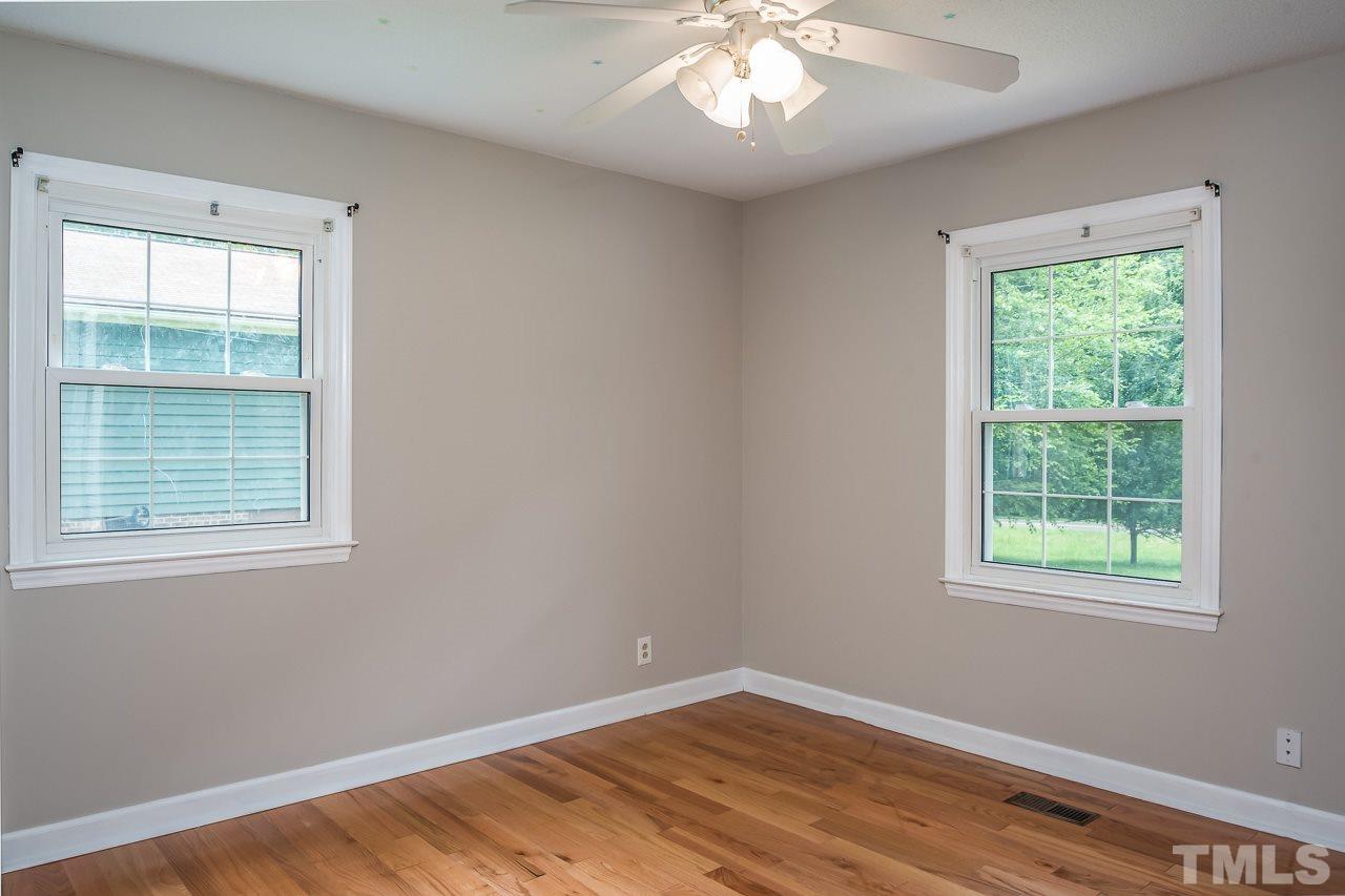 3208 Sparger Road Durham, NC 27705 - Photo 9 of 25 Gallery Image 9
