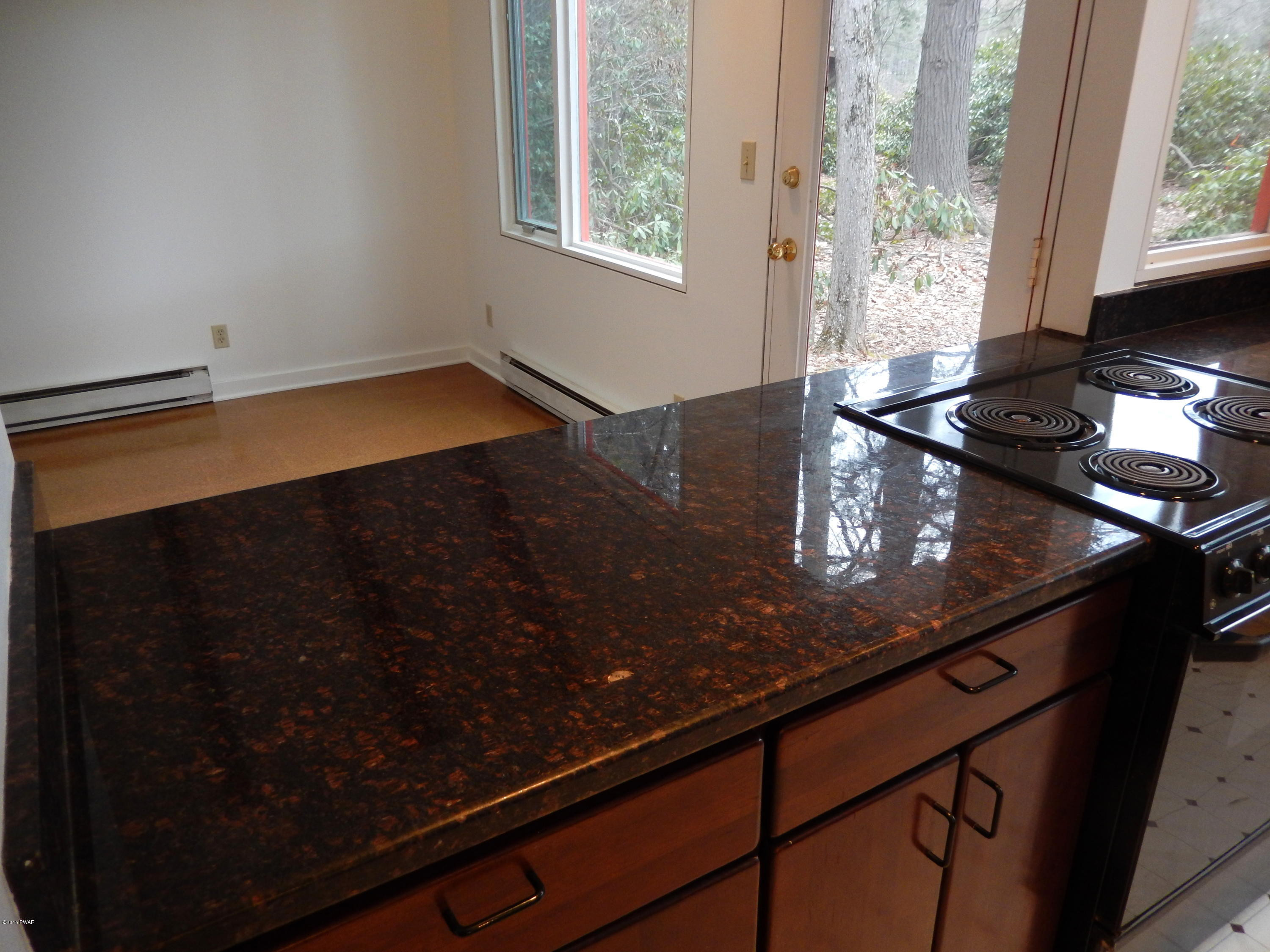 108 Fairview Hemlock Point Road Road Tafton, PA 18464 - Photo 16 of 59