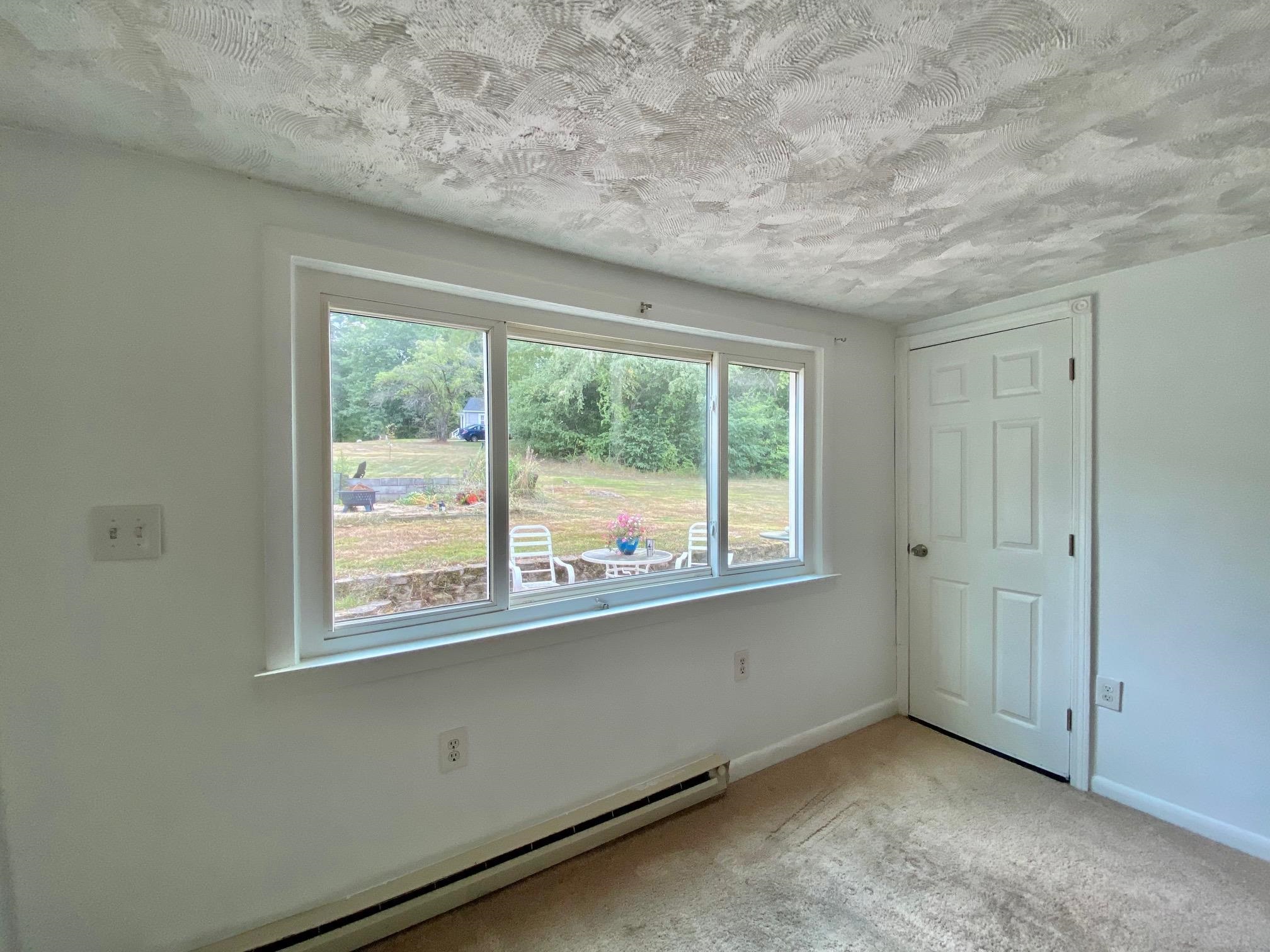 438 Borough Road Pembroke, NH 03275 - Photo 8 of 27