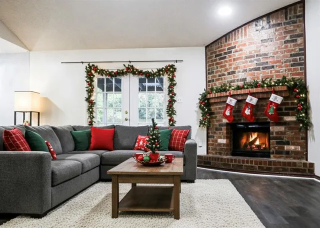 $2,000 | 6205 Maple Springs Drive, Arlington, TX 76001