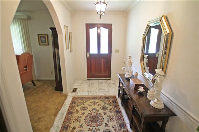119 Sam Davis Drive Springfield, TN 37172 - Photo 4 of 19 Gallery Image 4