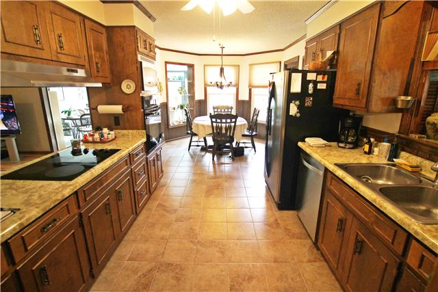 119 Sam Davis Drive Springfield, TN 37172 - Photo 10 of 19 Gallery Image 10