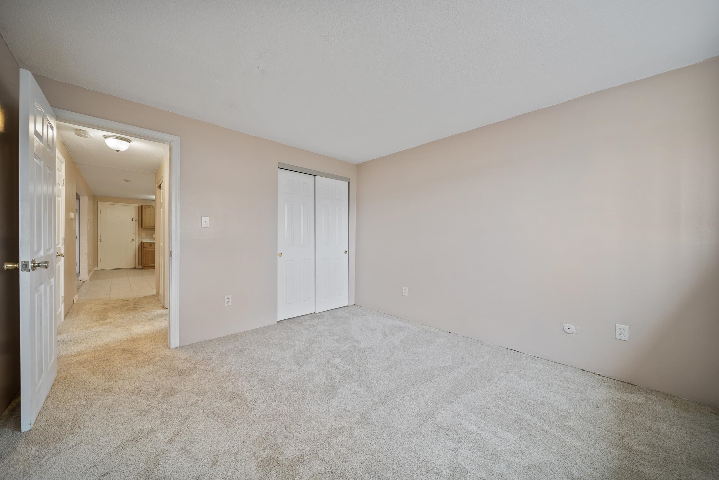 11 Tiffany Road, Unit 3 Salem, NH 03079 - Photo 17 of 28