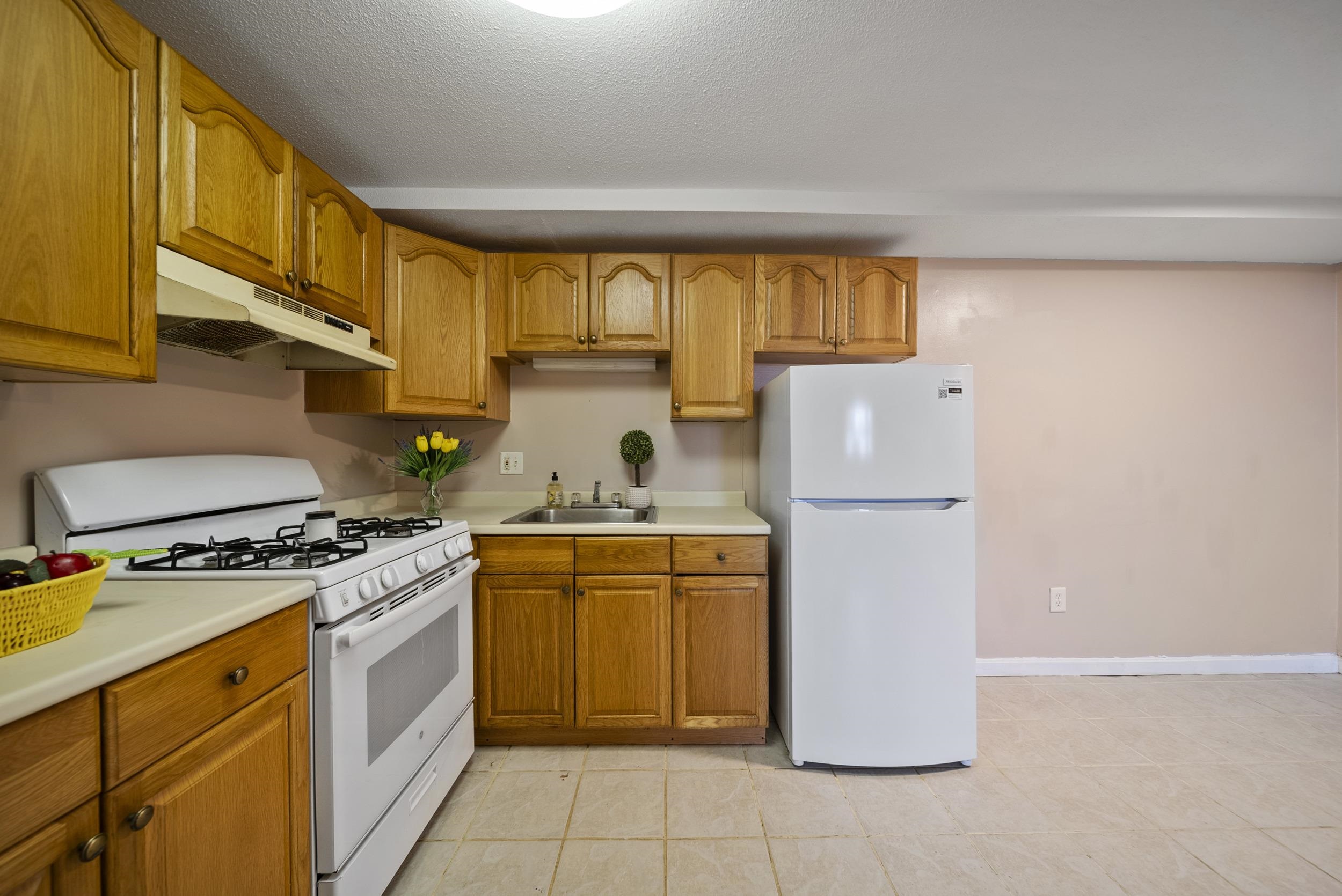 11 Tiffany Road, Unit 3 Salem, NH 03079 - Photo 8 of 28