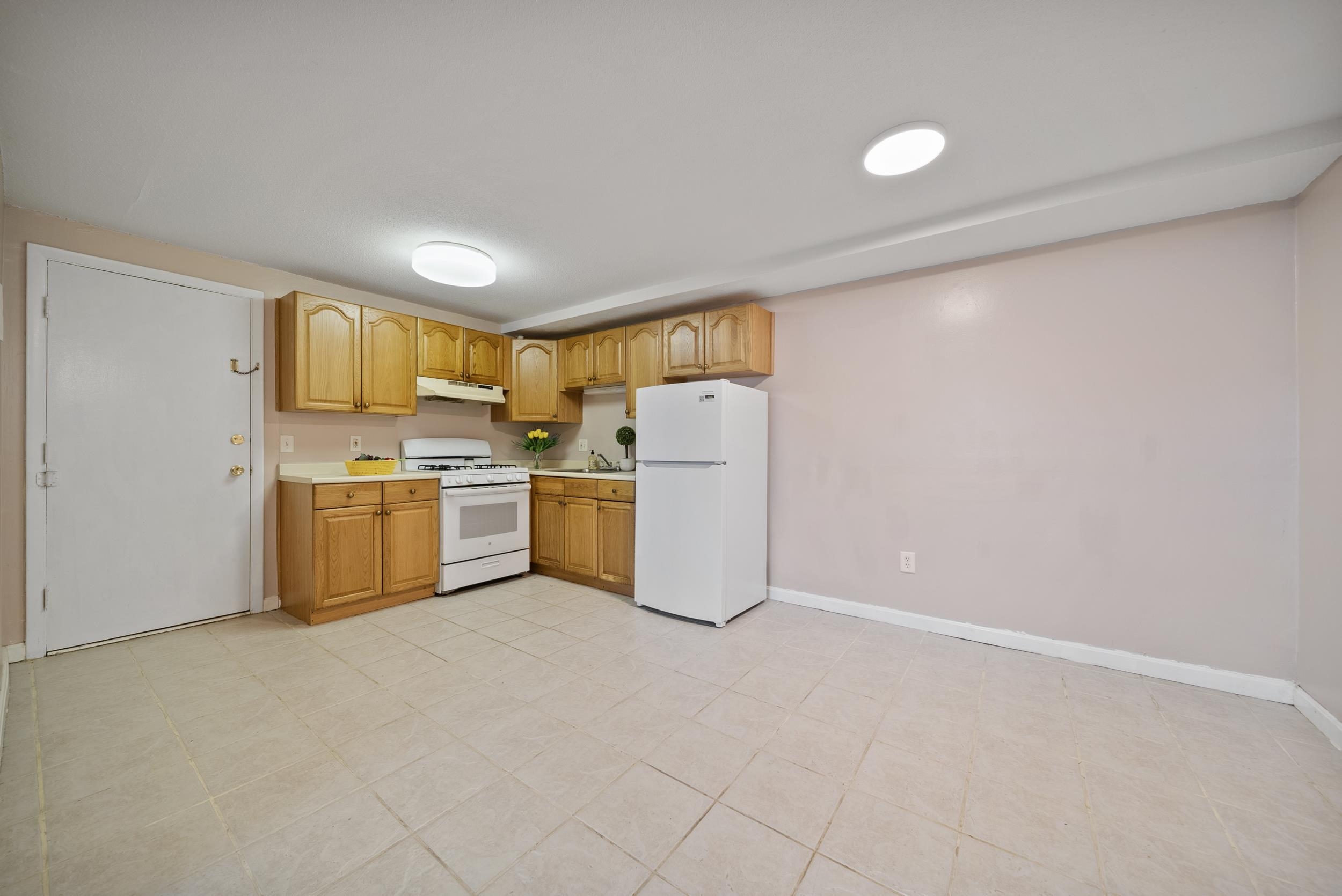 11 Tiffany Road, Unit 3 Salem, NH 03079 - Photo 9 of 28