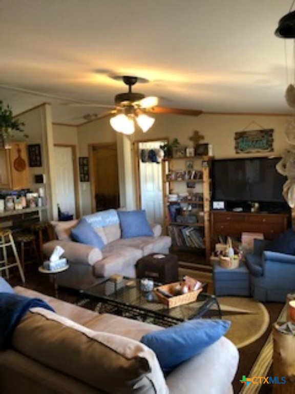 1188 Haeckerville Road Cibolo, TX 78108 - Photo 3 of 15 a room with furniture and flat screen tv