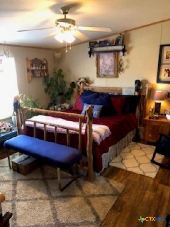 1188 Haeckerville Road Cibolo, TX 78108 - Photo 8 of 15 a room with furniture