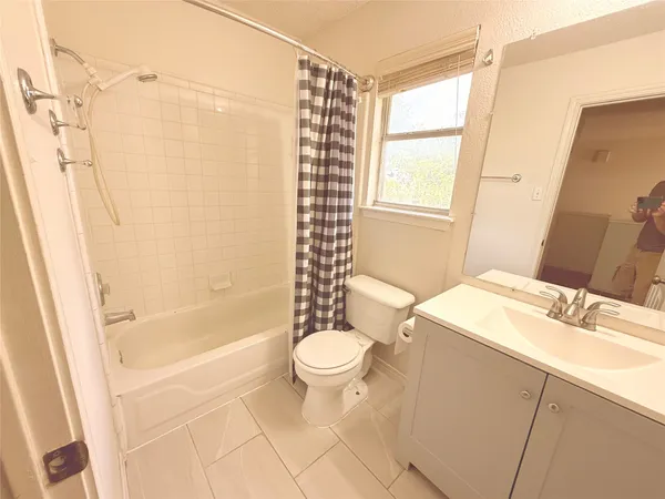 $2,350 | 2009 Mimosa Cove, Round Rock, TX 78664