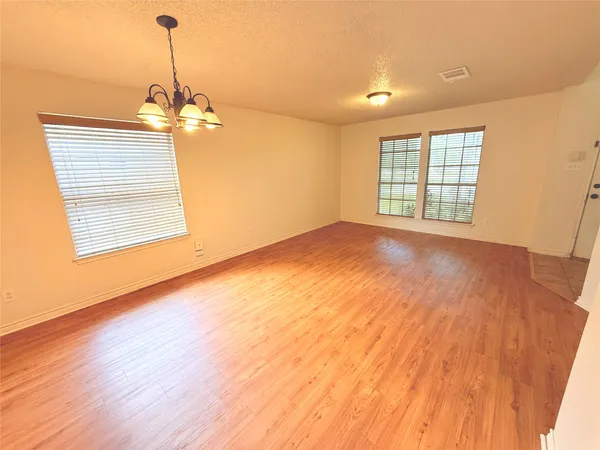 $2,350 | 2009 Mimosa Cove, Round Rock, TX 78664