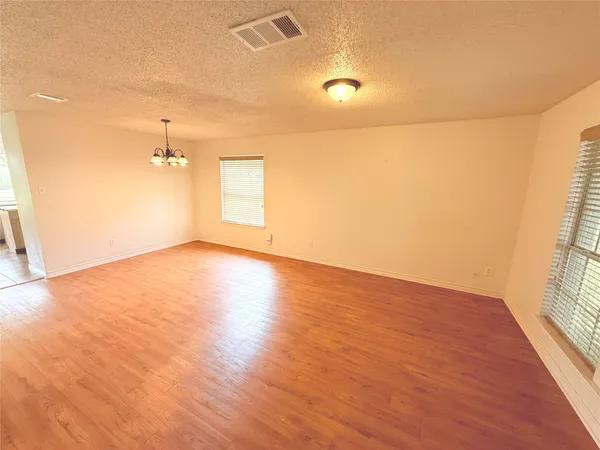 $2,350 | 2009 Mimosa Cove, Round Rock, TX 78664