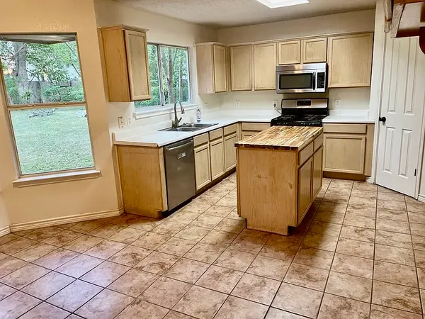 $2,395 | 2009 Mimosa Cove, Round Rock, TX 78664