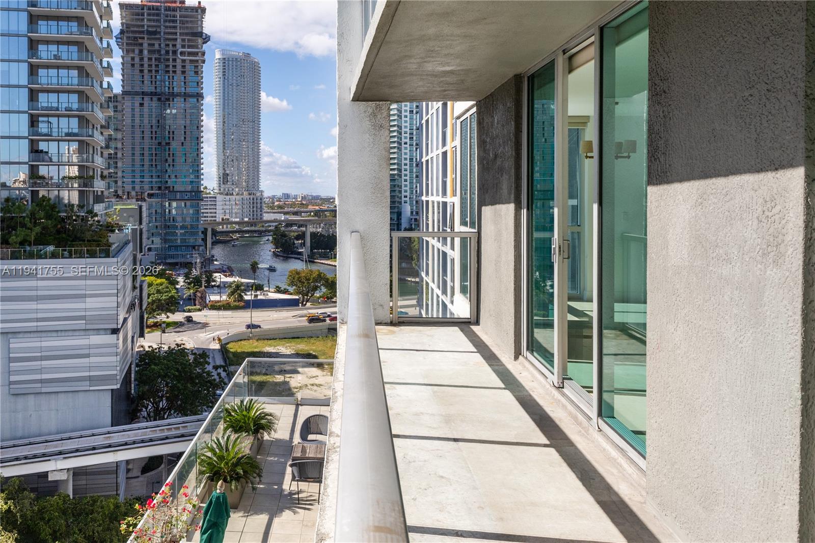 55 Southeast 6th Street, Unit 1202 Miami, FL 33131 - Photo 3 of 45