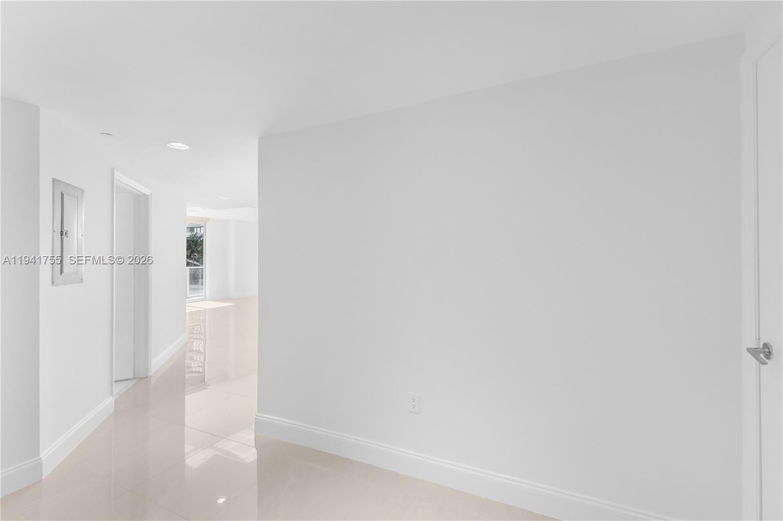 55 Southeast 6th Street, Unit 1202 Miami, FL 33131 - Photo 4 of 45 a view of a hallway