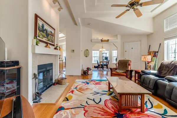 $383,900 | 3395 South Higuera Street, Unit 4, San Luis Obispo, CA 93401