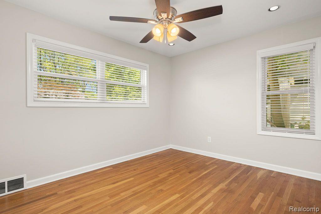 3425 Normandy Road Royal Oak, MI 48073 - Photo 13 of 32 Gallery Image 13