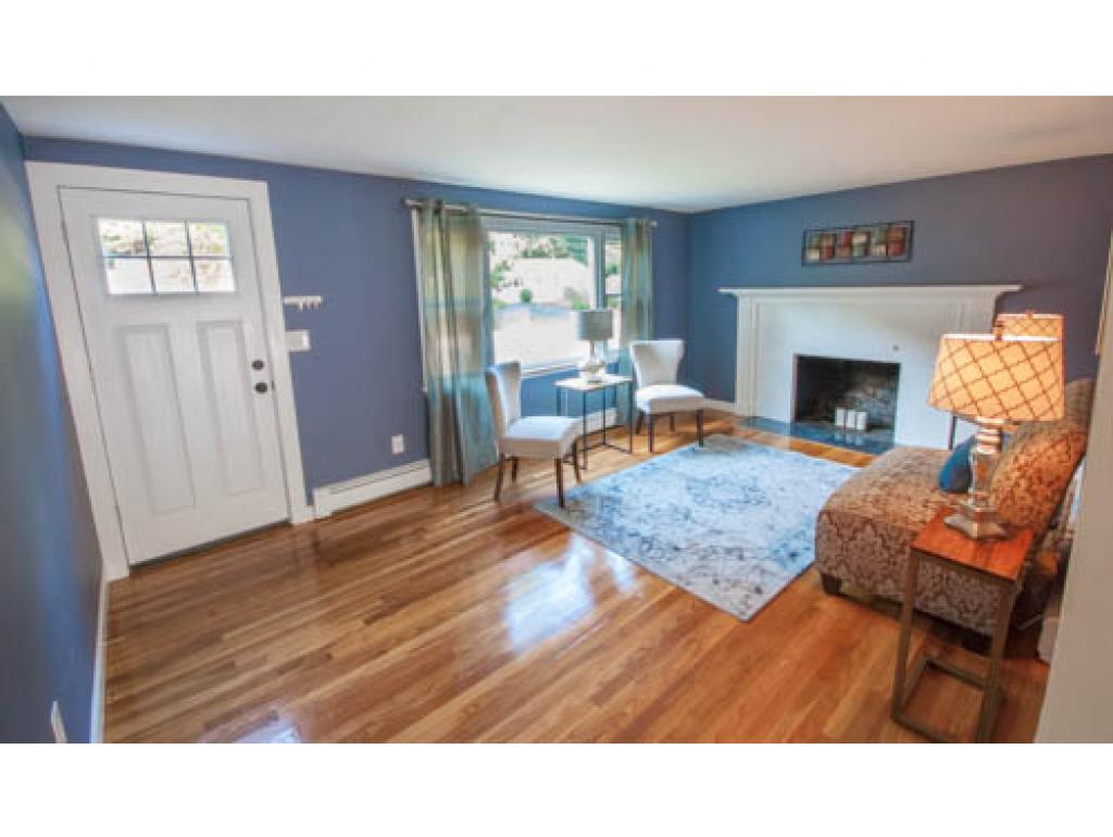 20 Strafford Road Dover, NH 03820 - Photo 4 of 29 Gallery Image 4