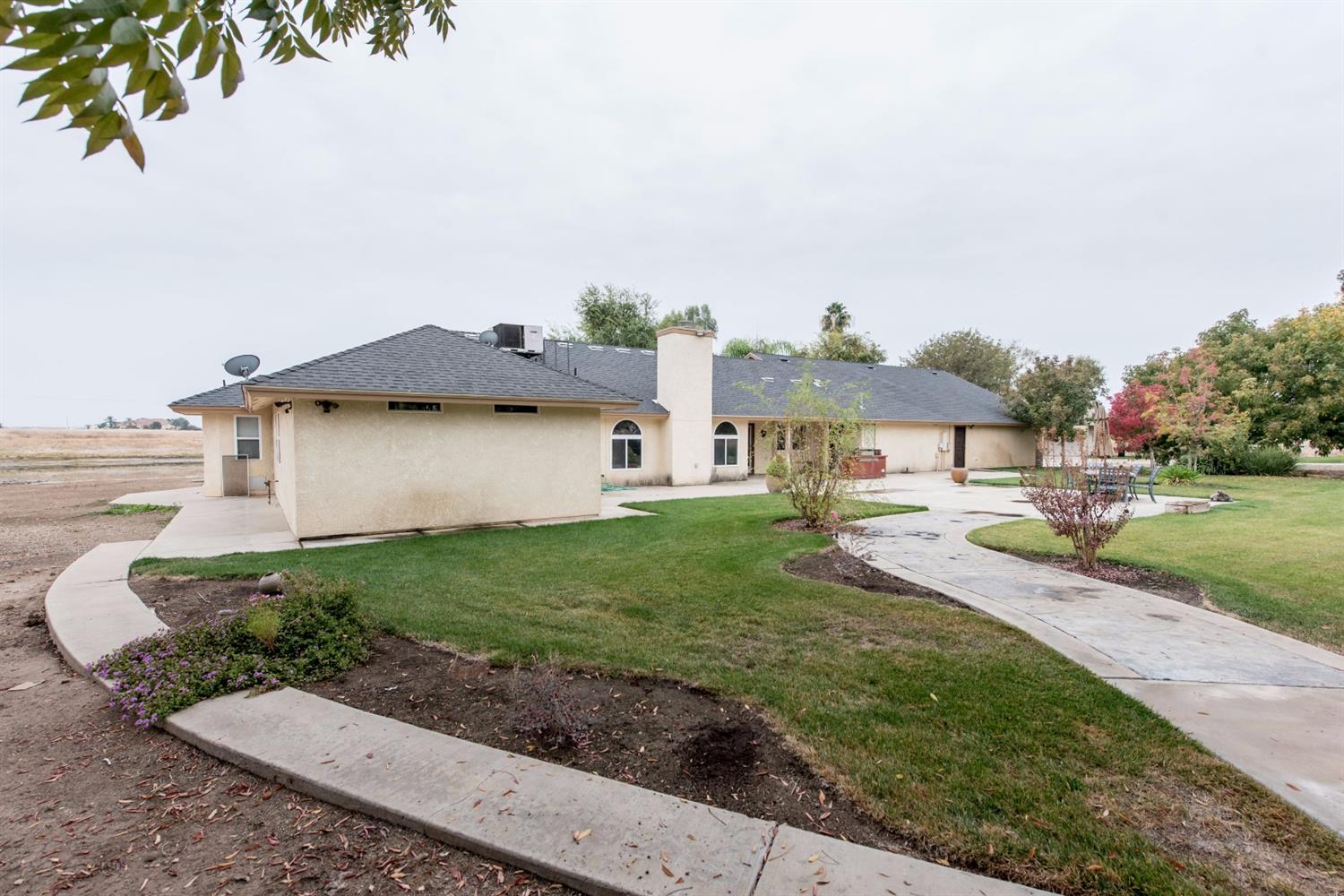 15725 Watts Valley Road Sanger, CA 93657 - Photo 8 of 41 Gallery Image 8