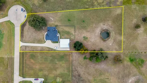 $670,000 | 2044 Eastfield Drive, Wills Point, TX 75169