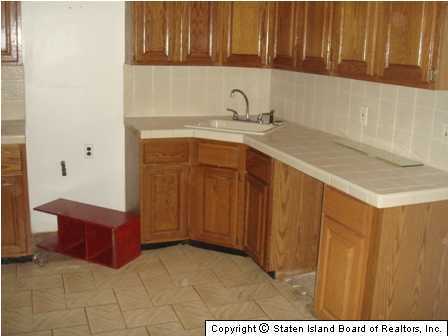 8 Racal Court, Unit 2 Staten Island, NY 10314 - Photo 2 of 3 Additional Photo
