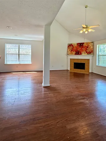 $329,900 | 805 North Belle Drive, Angleton, TX 77515