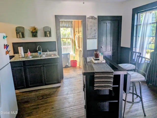 $140,000 | 197 Church Street, Hoosick Falls, NY 12090