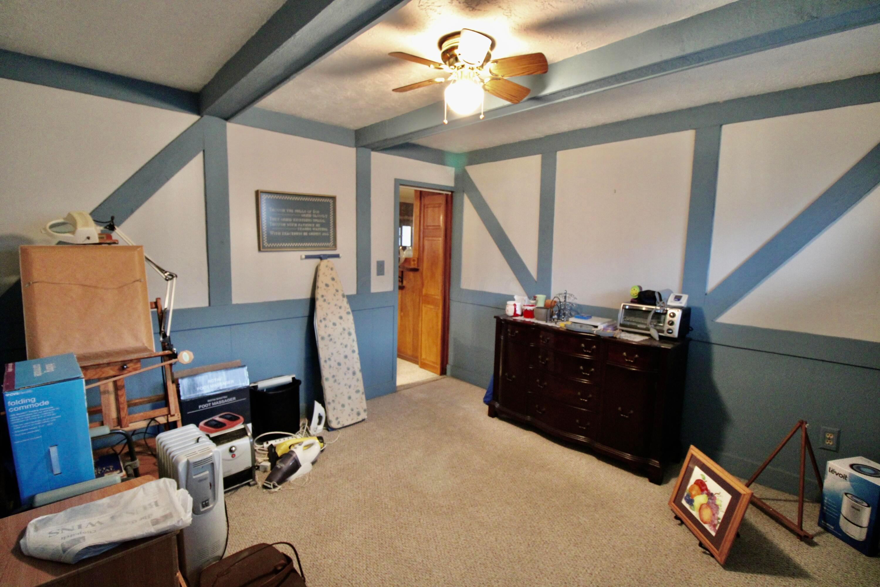 3464-3466 Eakin Road Columbus, OH 43204 - Photo 36 of 51 Den or 4th bedroom