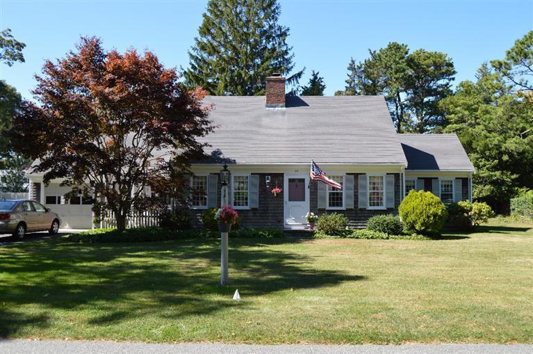 29 Gull Road Falmouth, MA 02540 - Photo 1 of 16 Primary Photo