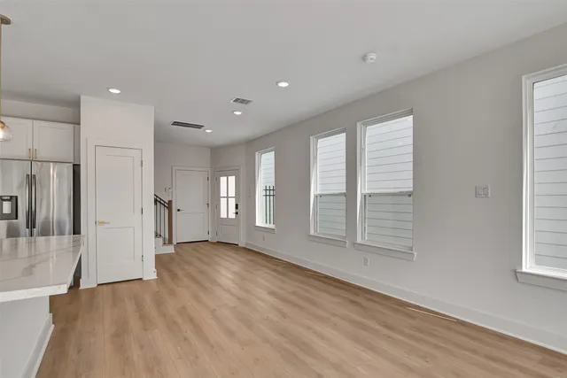 $2,600 | 3628 Amos Street, Houston, TX 77021