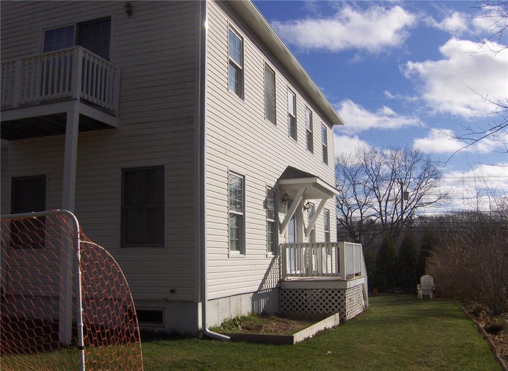 378 Ridge Road York, ME 03909 - Photo 2 of 34 Exterior Side View