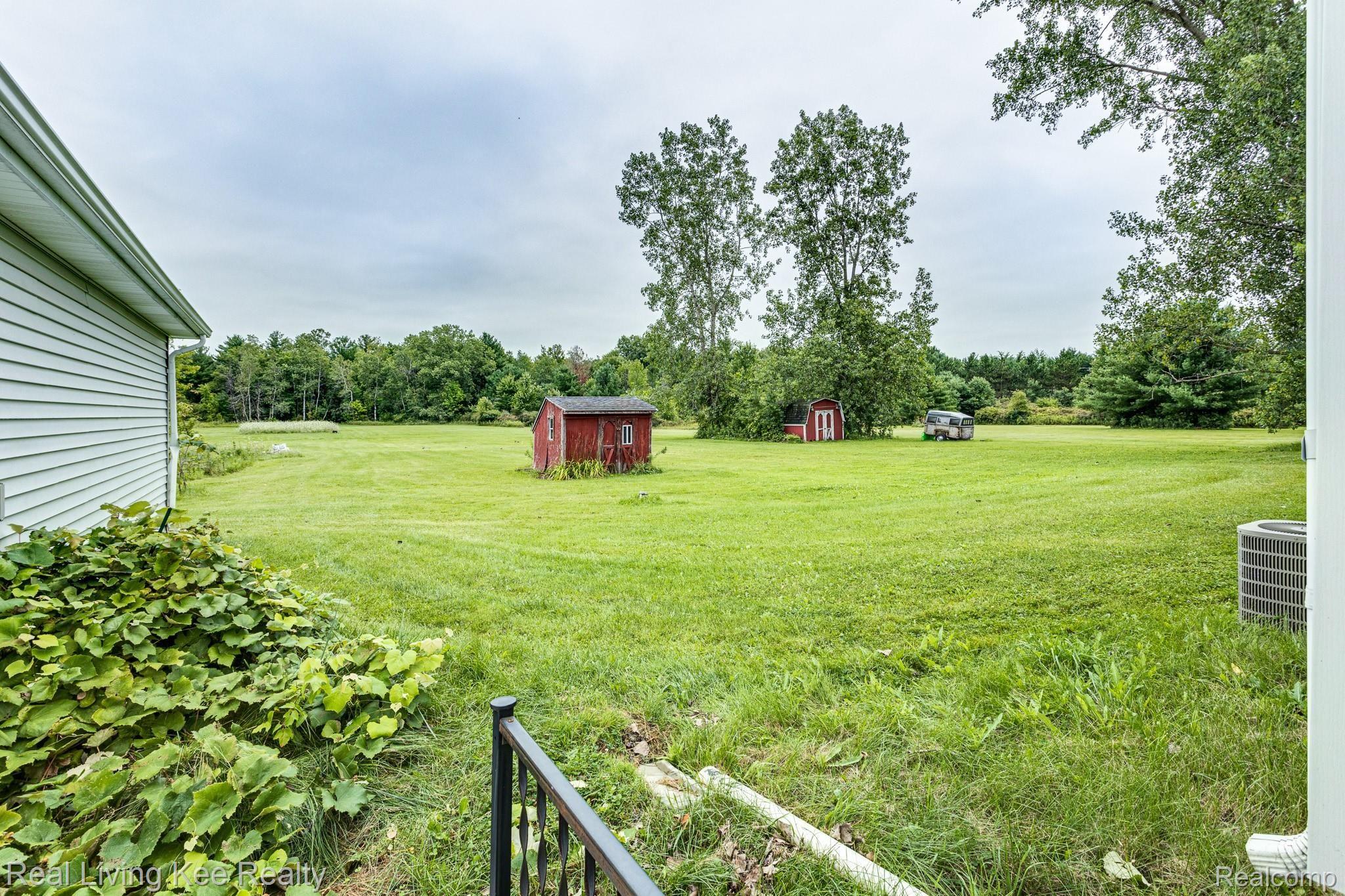 7194 Kilburn Road Jeddo, MI 48032 - Photo 12 of 51 7194 Kilburn Rd (11 of 52).jpg