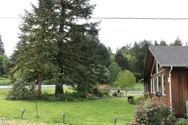 290 Camp 12 Loop Toledo, OR 97391 - Photo 4 of 29 Front Yard of Home