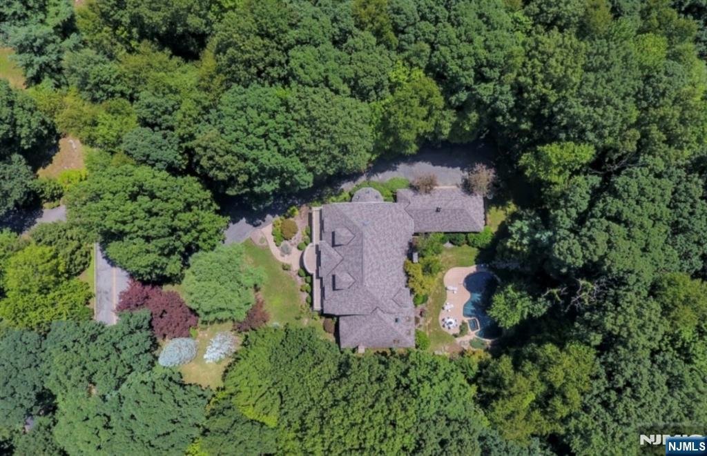 830 Shore Drive Butler, NJ 07405 - Photo 41 of 43