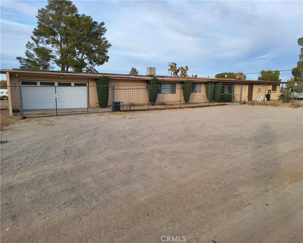 9112 Mesa Road Lucerne Valley, CA 92356 - Photo 1 of 1 Side of Home