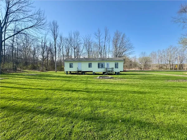 $99,900 | 8208 Walnut Road, Wolcott, NY 14590