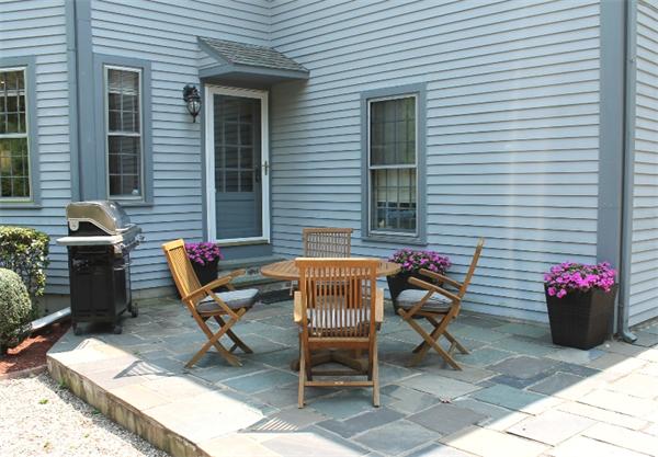41 Walnut Street Lexington, MA 02421 - Photo 28 of 30 Gallery Image 28