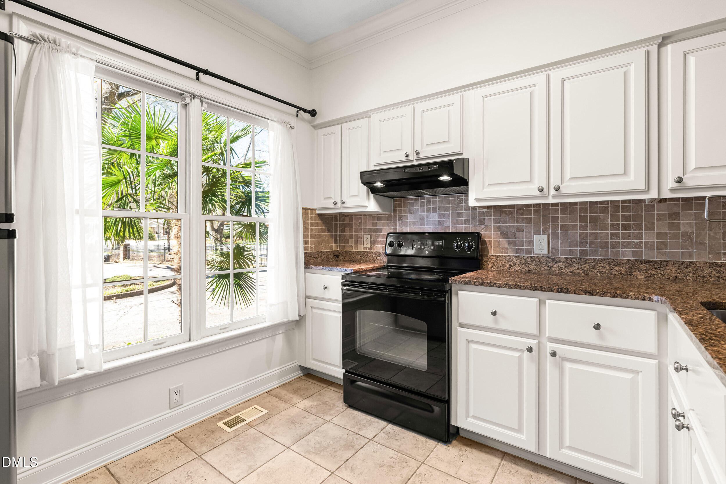 1403 Governors Court Raleigh, NC 27604 - Photo 13 of 48 18_dsc06426
