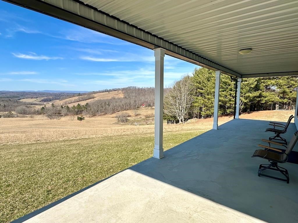 1005 Dry Road Speedwell, VA 24374 - Photo 23 of 72 Gallery Image 23