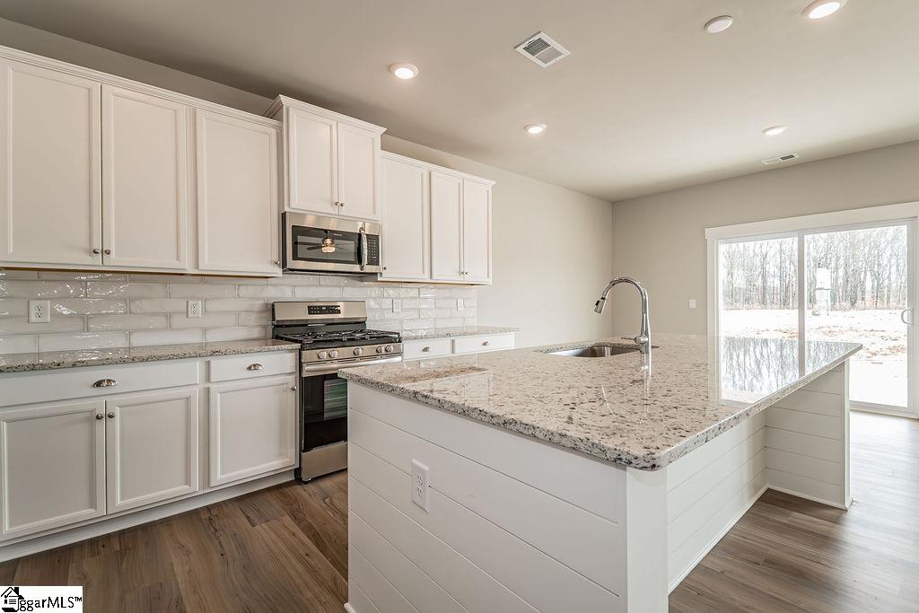 371 Alyssa Lndg Drive Fountain Inn, SC 29644 - Photo 8 of 30