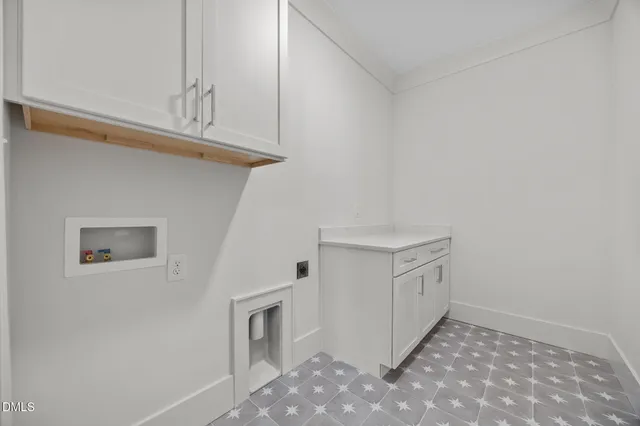 front view of house with a yard