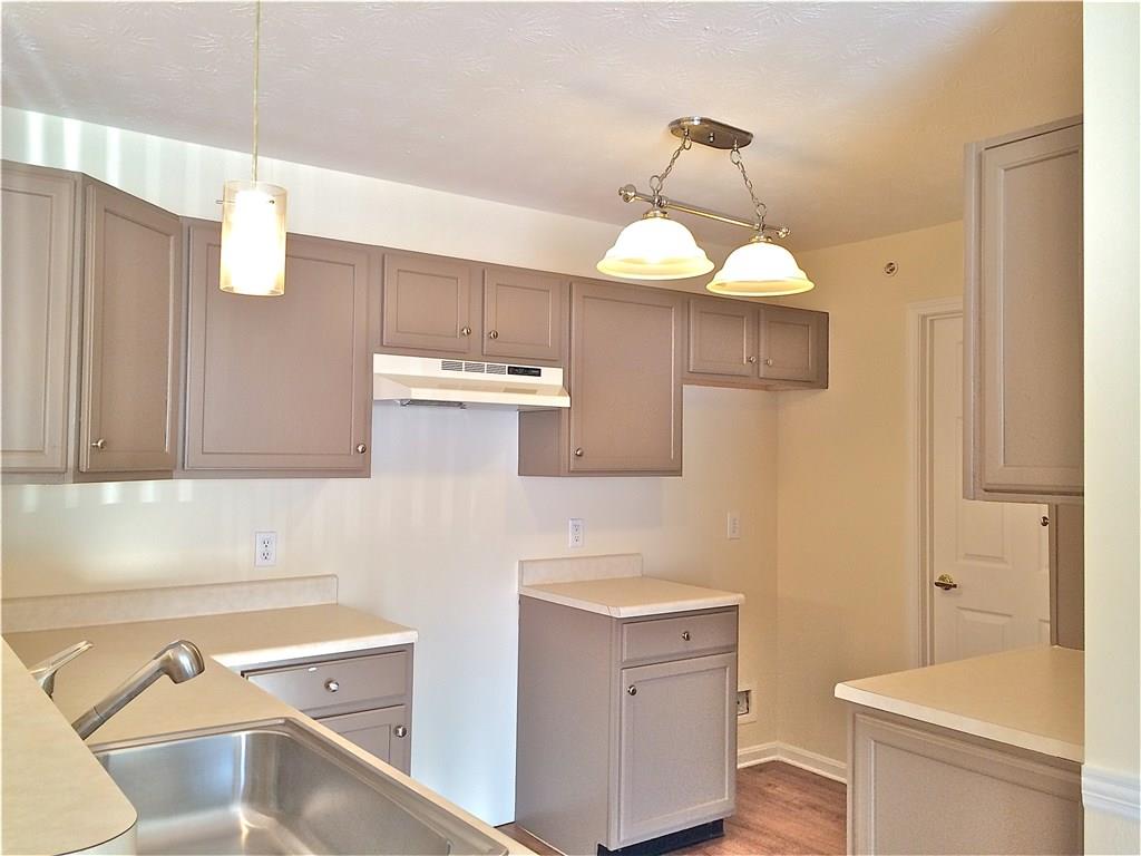 239 Legends Creek Way, Unit 101 Indianapolis, IN 46229 - Photo 4 of 24