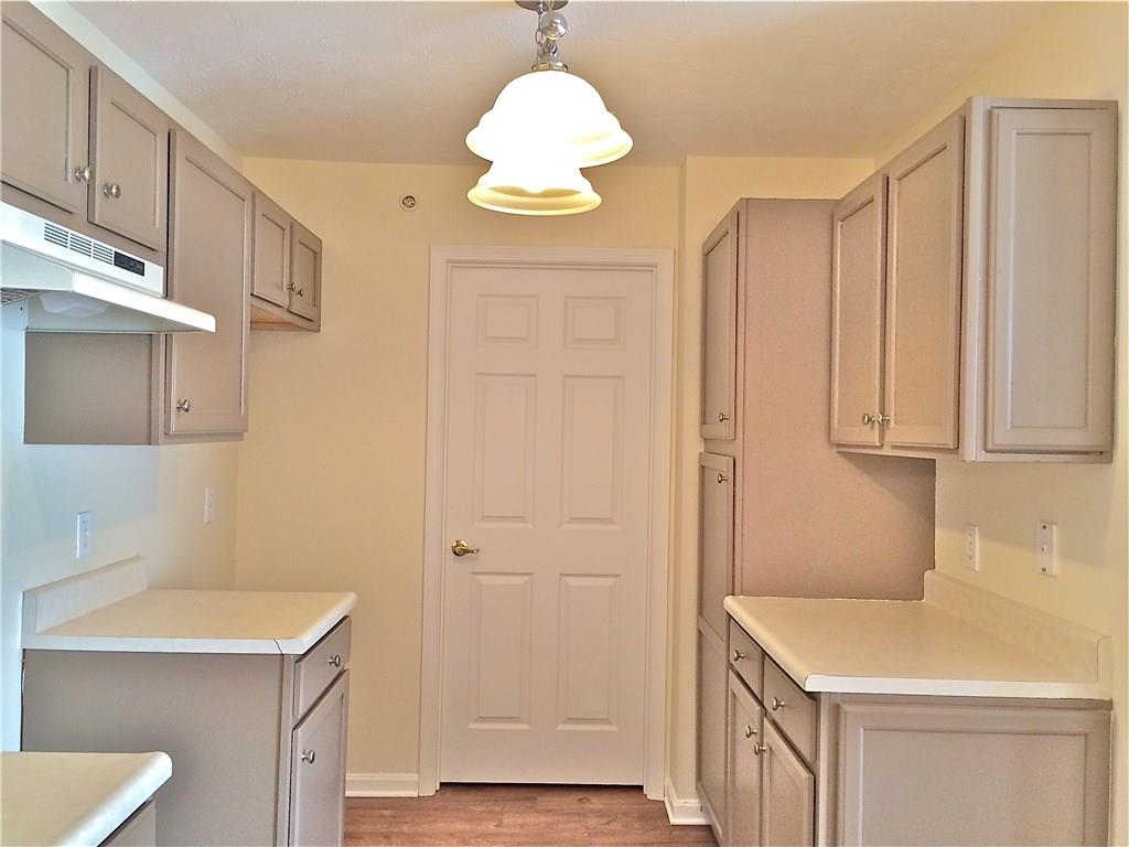 239 Legends Creek Way, Unit 101 Indianapolis, IN 46229 - Photo 6 of 24