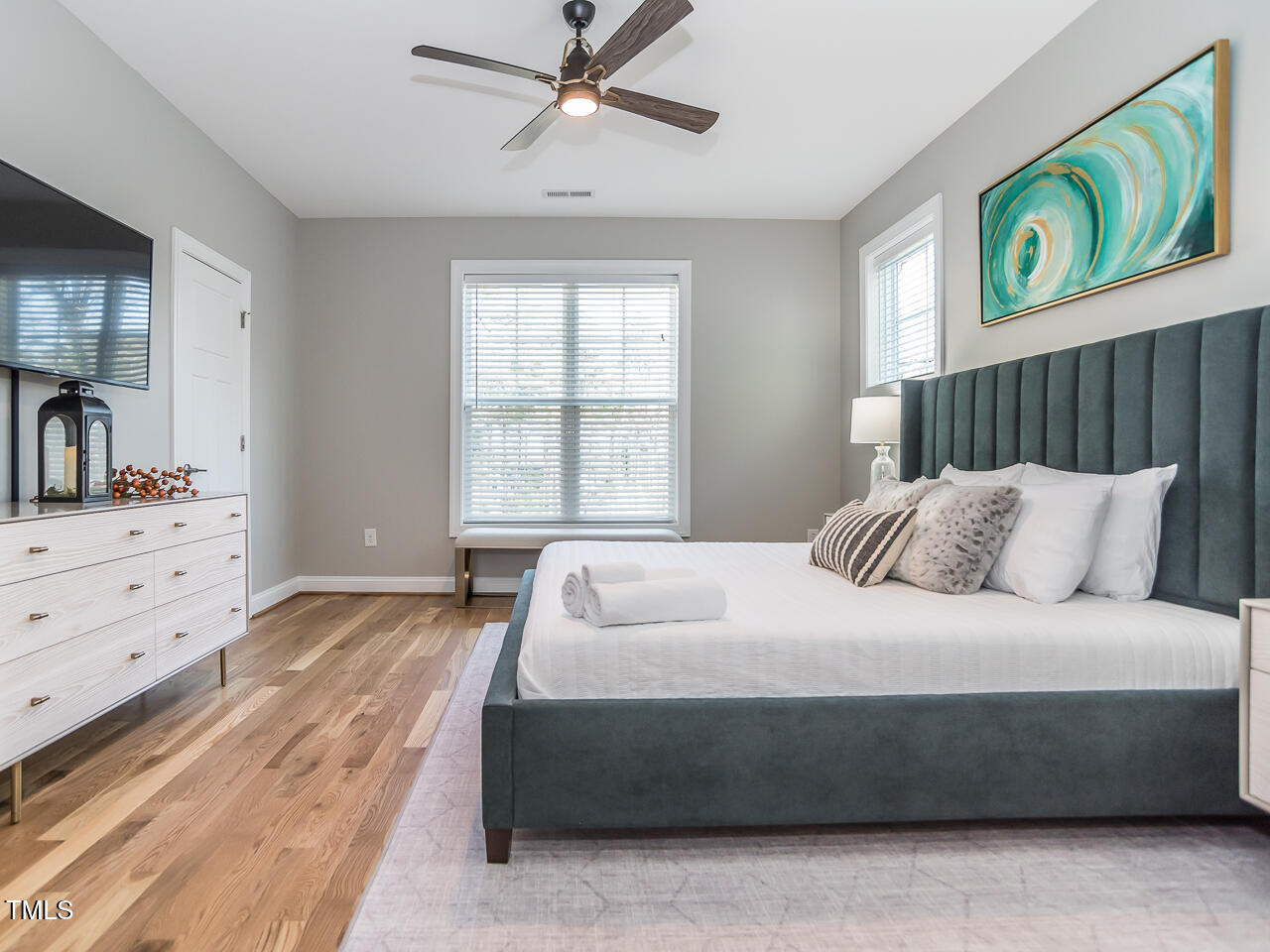 151 Pineland Circle Raleigh, NC 27606 - Photo 18 of 32 Avenue_West_151_Pineland-0695